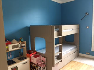 Litera juvenil de 90x200 cm de madera maciza. Con cama nido