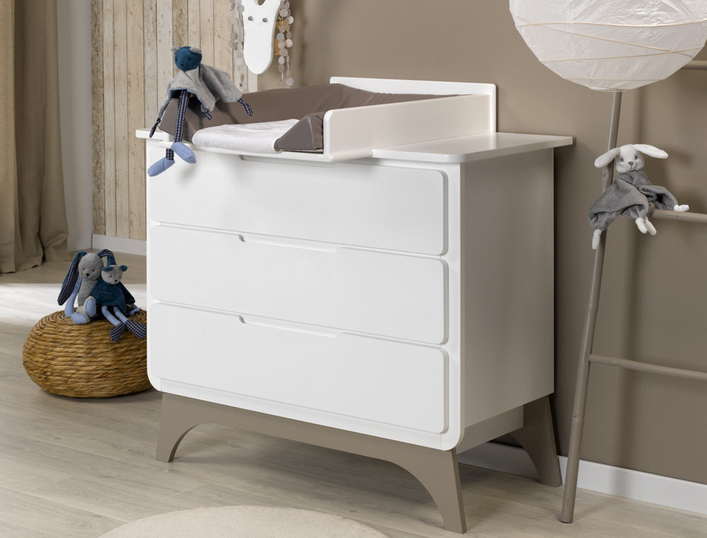 Comprar cómoda bebé en color blanco y lino con tres cajones