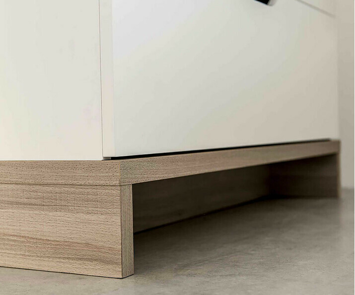 Cmoda beb Pluma madera y blanca