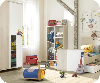 Habitacin Beb Lili, transformada en Dormitorio juvenil, Blanca y Madera