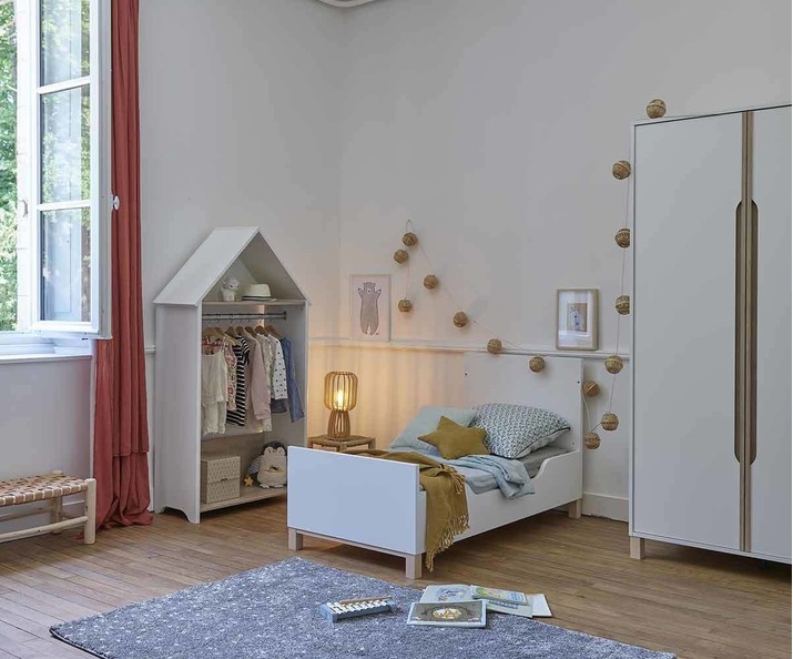 Casita - ngel, utilizada como armario