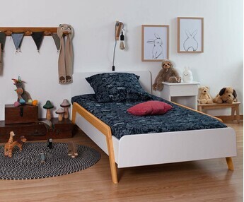Cama infantil con colchn - Ari, acabado blanco y anacardo