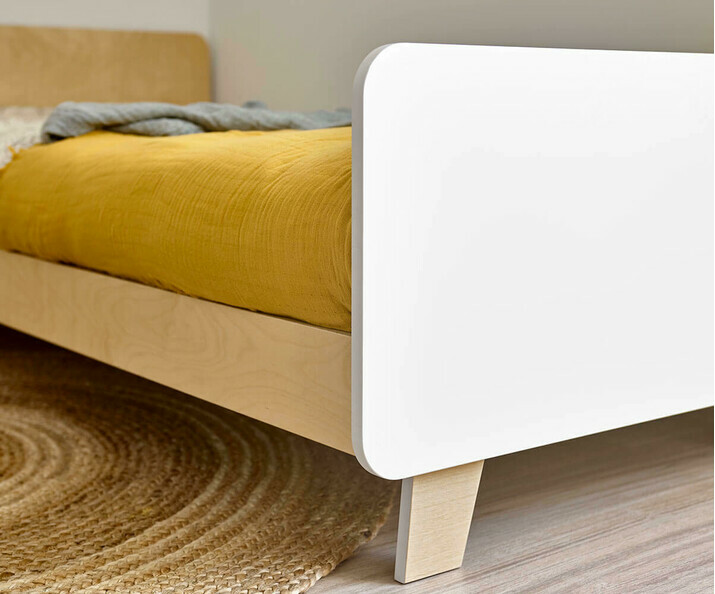 Cama Moderna de Madera Maciza Vitoria