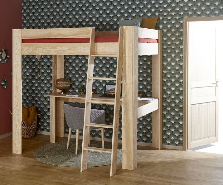 Madera maciza, robusta y duradera, esta cama alta reducira espacios en la habitación de por vida