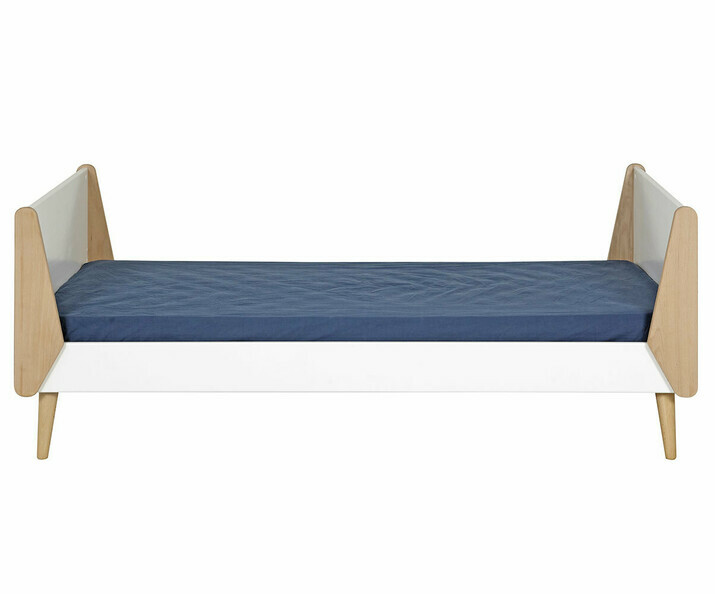 Cama juvenil con patas para los nios grandes!