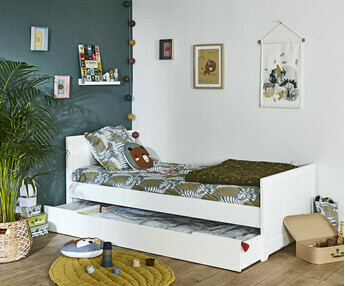 Una cama de estilo clasico