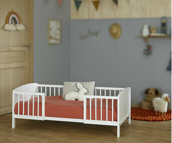 Cama infantil en madera maciza