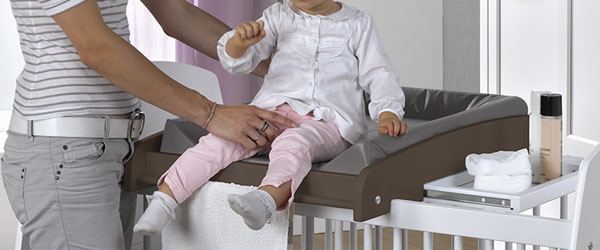 Cambiador de pared FLOR Chocolate  Mobiliario bebe, Muebles para